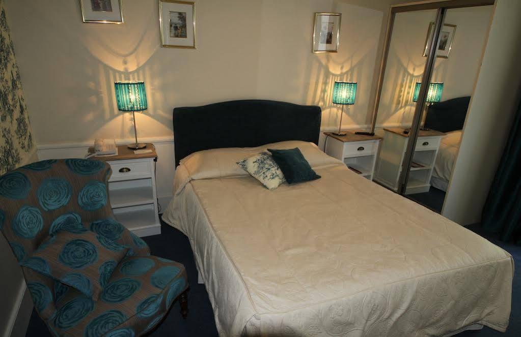 Brit Hotel & Spa Le Roc Au Chien Bagnoles de l'Orne Normandie Dış mekan fotoğraf