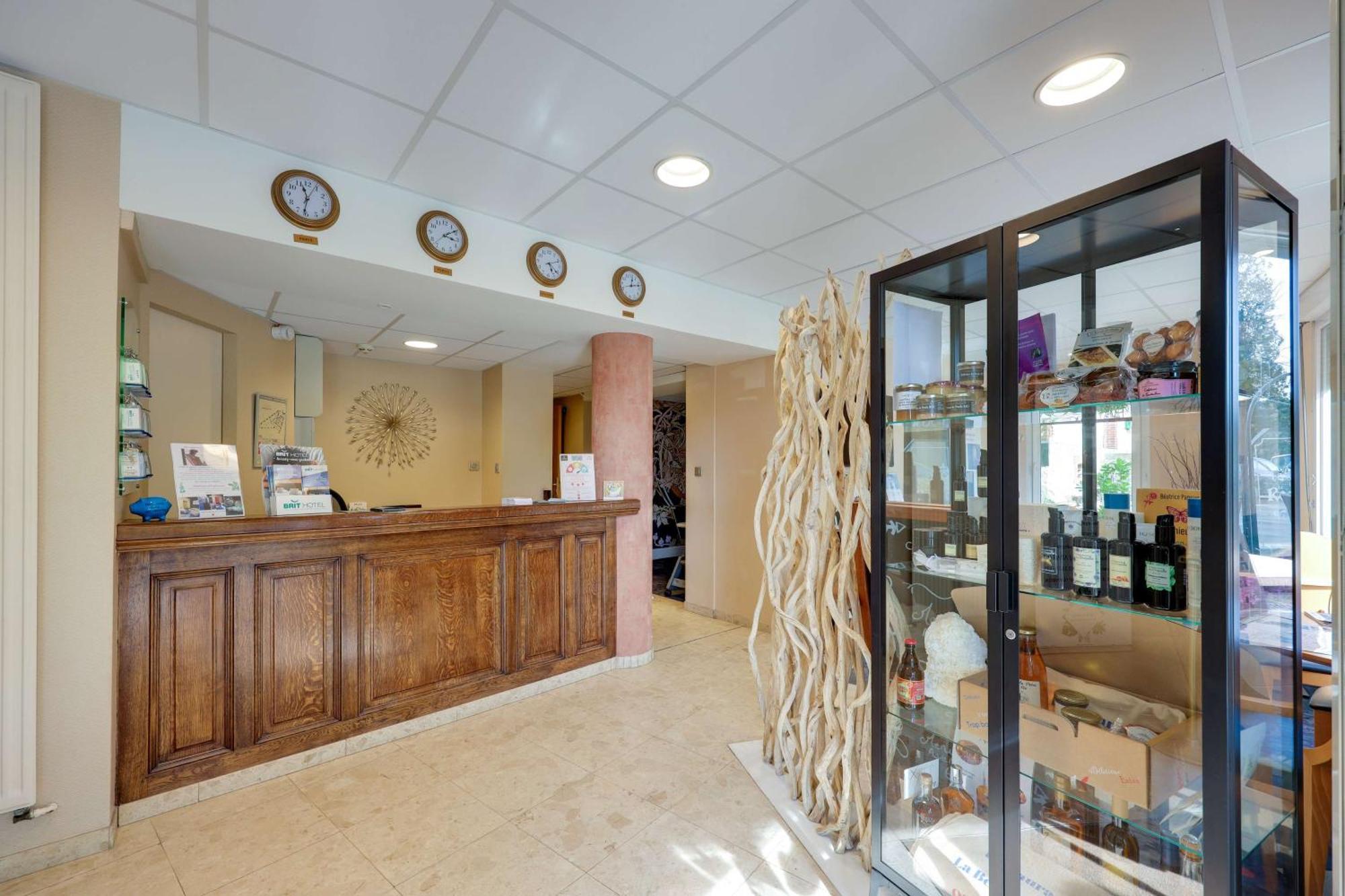 Brit Hotel & Spa Le Roc Au Chien Bagnoles de l'Orne Normandie Dış mekan fotoğraf