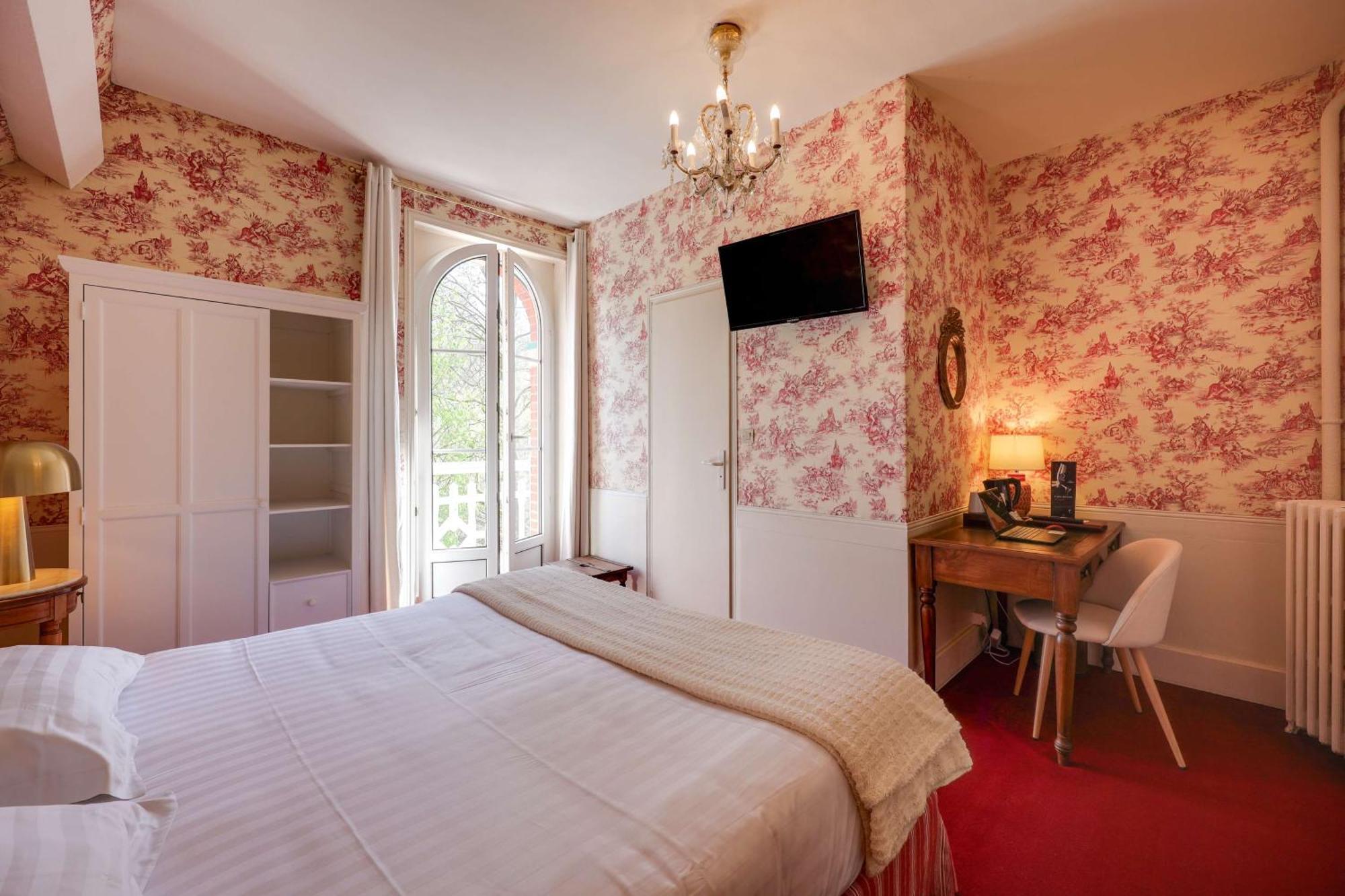 Brit Hotel & Spa Le Roc Au Chien Bagnoles de l'Orne Normandie Dış mekan fotoğraf