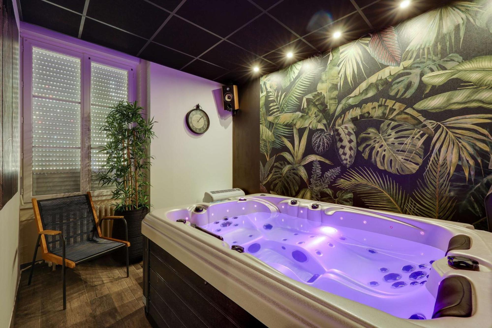 Brit Hotel & Spa Le Roc Au Chien Bagnoles de l'Orne Normandie Dış mekan fotoğraf