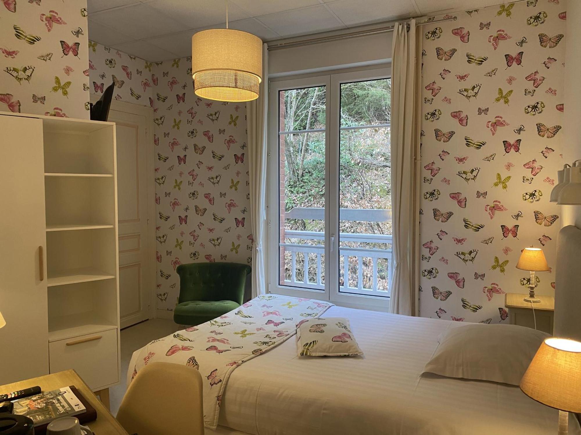 Brit Hotel & Spa Le Roc Au Chien Bagnoles de l'Orne Normandie Dış mekan fotoğraf