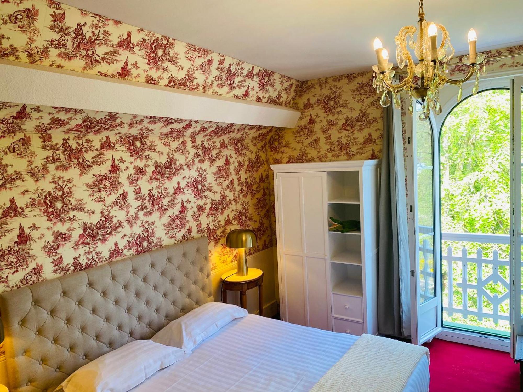 Brit Hotel & Spa Le Roc Au Chien Bagnoles de l'Orne Normandie Dış mekan fotoğraf