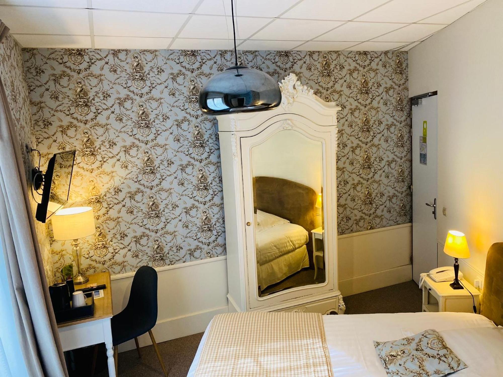 Brit Hotel & Spa Le Roc Au Chien Bagnoles de l'Orne Normandie Dış mekan fotoğraf