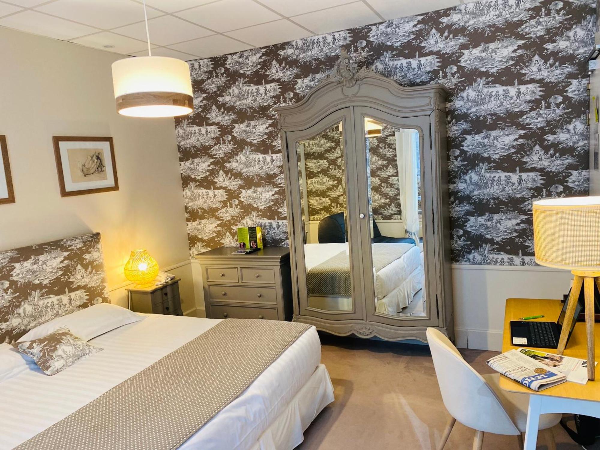 Brit Hotel & Spa Le Roc Au Chien Bagnoles de l'Orne Normandie Dış mekan fotoğraf